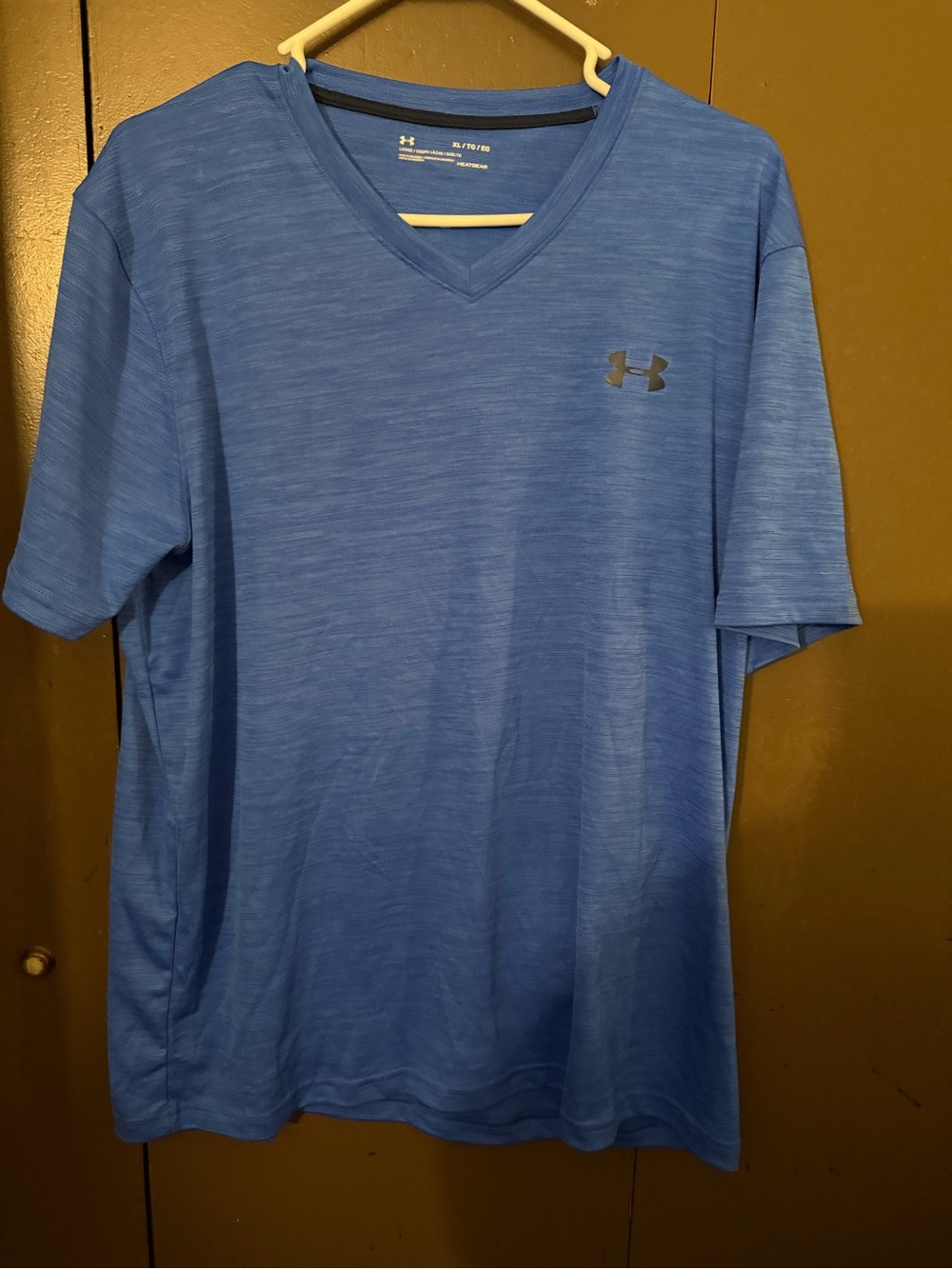 Under Armour Men's Heathered Royal Blue V-Neck Performance Tee
